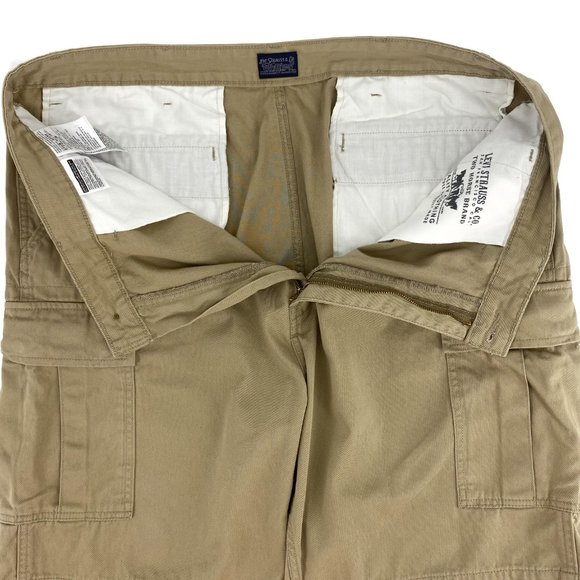 LEVI'S STRAUSS CO. Two Horse Brand Carrier Cargo 9.5 In. Shorts - Picture 7 of 15